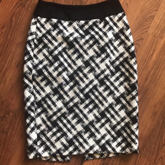 WHBM Skirt Suit - Picture 4 of 6